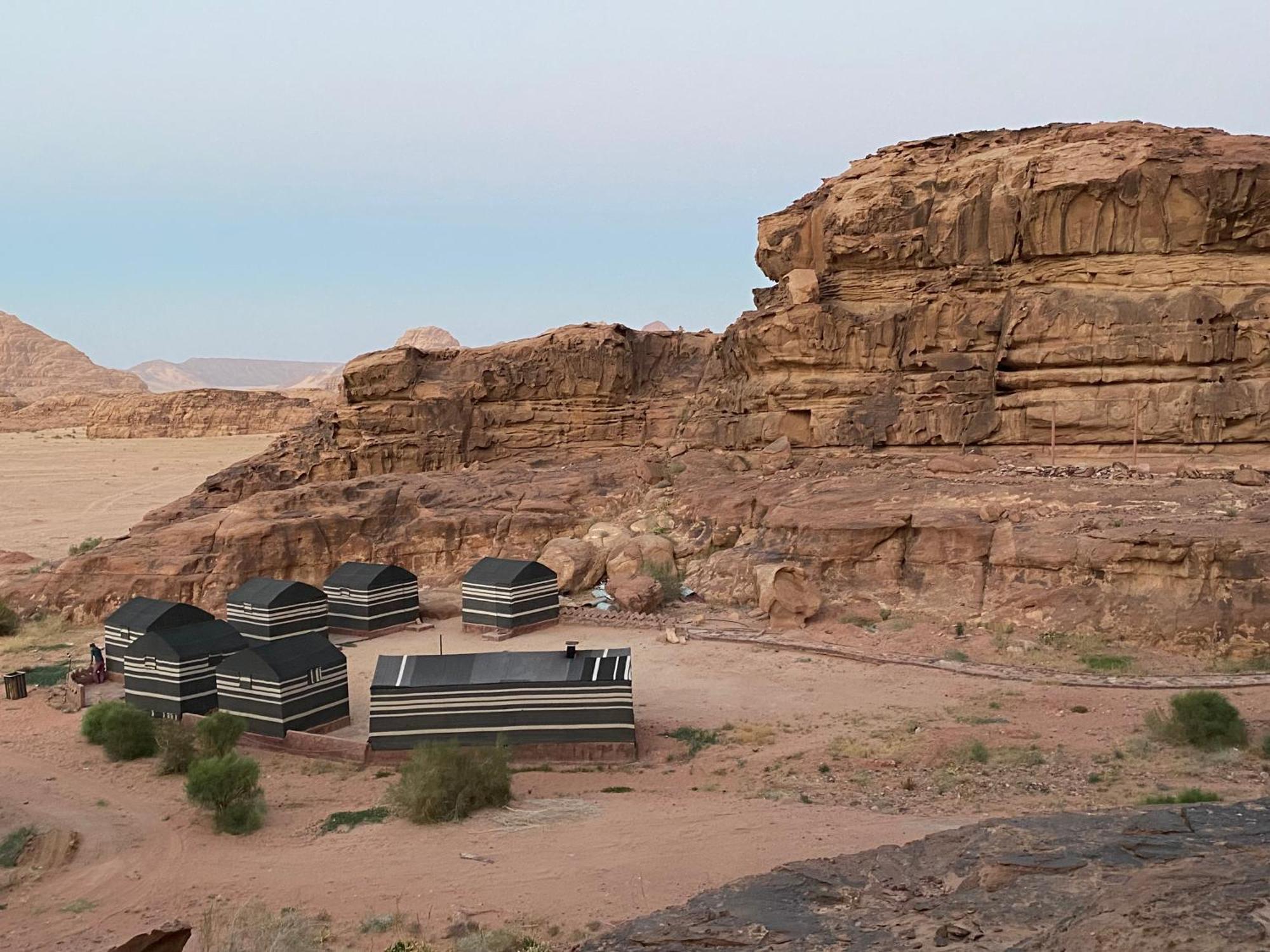 WadiRum Star Planet albasli Wadi Rum Bagian luar foto