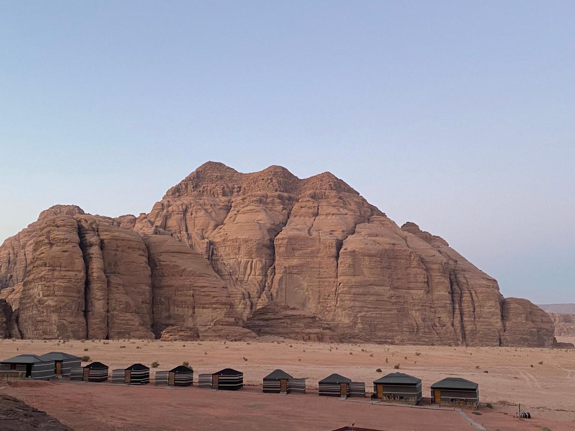 WadiRum Star Planet albasli Wadi Rum Bagian luar foto